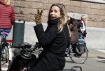 Amsterdam 29 april 2017 
Ellen Hoog op haar scooter in amsterdam