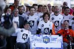 Amsterdam 25 april 2017
Huis Igone de JonghJohan Cruijff run van 14 km vanuit Olympisch stadon naar Arena. Johan Cruijff zou vandaag 70 geworden zijn. oa Estelle Cruijff Johnny Heitinga Sjaak Swart Erben Wennemars deden mee. Evelyne de Bruijn