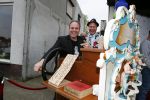 Fijnaart 21 april 2017
O'g3ne en Frans bauer geven feestje in Fijnaart voor de kinderen van de basisschool de springplank waar ze op gezeten hebben. Mariska Frans Jr Christiaan Lucas en Jan alsmede de vader en moeder van de meiden van O'g3ne zijn ook aanwezig.