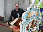 Fijnaart 21 april 2017
O'g3ne en Frans bauer geven feestje in Fijnaart voor de kinderen van de basisschool de springplank waar ze op gezeten hebben. Mariska Frans Jr Christiaan Lucas en Jan alsmede de vader en moeder van de meiden van O'g3ne zijn ook aanwezig.