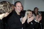 Fijnaart 21 april 2017
O'g3ne en Frans bauer geven feestje in Fijnaart voor de kinderen van de basisschool de springplank waar ze op gezeten hebben. Mariska Frans Jr Christiaan Lucas en Jan alsmede de vader en moeder van de meiden van O'g3ne zijn ook aanwezig.