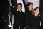 Fijnaart 21 april 2017
O'g3ne en Frans bauer geven feestje in Fijnaart voor de kinderen van de basisschool de springplank waar ze op gezeten hebben. Mariska Frans Jr Christiaan Lucas en Jan alsmede de vader en moeder van de meiden van O'g3ne zijn ook aanwezig.