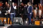 Tilburg 27 april 2017
Koningsdag in tilburg. Aanwezige leden van de koninklijke familie zijn, Koning Willem Alexander Koningin Maxima Prinses Amalia Ariane Alexia, Prins Constantijn prinses Laurentien Prins Maurits Prinses Marilene Prins Bernhard jr Prinses Annette Prins Floris Prinses Aimee Prins Pieter Christiaan en Prinses Anita. Guus Meeuwis en Gers Pardoel zingen ze toe.