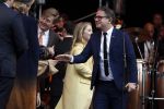 Tilburg 27 april 2017
Koningsdag in tilburg. Aanwezige leden van de koninklijke familie zijn, Koning Willem Alexander Koningin Maxima Prinses Amalia Ariane Alexia, Prins Constantijn prinses Laurentien Prins Maurits Prinses Marilene Prins Bernhard jr Prinses Annette Prins Floris Prinses Aimee Prins Pieter Christiaan en Prinses Anita. Guus Meeuwis en Gers Pardoel zingen ze toe.