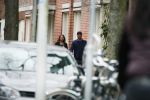 Amsterdam 12 april 2017
Humberto Tan met zijn vrouw Ineke op straat in amsterdam zuid