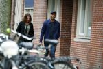 Amsterdam 12 april 2017
Humberto Tan met zijn vrouw Ineke op straat in amsterdam zuid