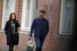 Amsterdam 12 april 2017
Humberto Tan met zijn vrouw Ineke op straat in amsterdam zuid