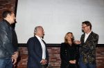 Amsterdam 13 april 2017 
Presentatie boek Dick Maas in de smet studios. Tatjana en Huub Stapel ontvangen het eerste exemplaar.