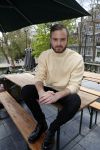 Amsterdam 13 april 2017 
Castpresentatie Huisvrouwen Bestaan Niet in vondel CS in het vondelpark. Jim bakkum