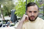 Amsterdam 13 april 2017 
Castpresentatie Huisvrouwen Bestaan Niet in vondel CS in het vondelpark. Jim bakkum