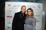 Amsterdam 6 april 2016
Gala Johnny Heitinga tbs alpe du6. Johnny met zijn vrouw Charlotte Sophie en haar ouders