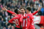 Eindhoven,23 April 2017 PSV-AJAX Seizoen 2016/2017, eindstand 1-0
Joshua Brenet en Andre Guardado