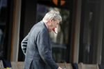 Amsterdam 5 april 2017 
Oud heineken directeur Karel Vuursteen op straat in amsterdam