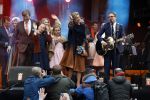 Tilburg 27 april 2017
Koningsdag in Tilburg. Aanwezige leden van de koninklijke familie zijn, Koning Willem Alexander Koningin Maxima Prinses Amalia Ariane Alexia, Prins Constantijn prinses Laurentien Prins Maurits Prinses Marilene Prins Bernhard jr Prinses Annette Prins Floris Prinses Aimee Prins Pieter Christiaan en Prinses Anita. Guus Meeuwis en Gers Pardoel zingen ze toe.