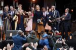 Tilburg 27 april 2017
Koningsdag in Tilburg. Aanwezige leden van de koninklijke familie zijn, Koning Willem Alexander Koningin Maxima Prinses Amalia Ariane Alexia, Prins Constantijn prinses Laurentien Prins Maurits Prinses Marilene Prins Bernhard jr Prinses Annette Prins Floris Prinses Aimee Prins Pieter Christiaan en Prinses Anita. Guus Meeuwis en Gers Pardoel zingen ze toe.