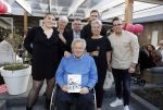 Lelystad 7 april 2017 
Uitreiking boek Christa Krommenhoek ( dochter Koos Alberts). Koos en Joke krijgen het eerste boek van haar.