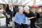 Lelystad 7 april 2017 
Uitreiking boek Christa Krommenhoek ( dochter Koos Alberts). Koos en Joke krijgen het eerste boek van haar.