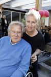 Lelystad 7 april 2017 
Uitreiking boek Christa Krommenhoek ( dochter Koos Alberts). Koos en Joke krijgen het eerste boek van haar.