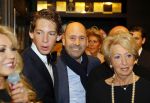 Amsterdam 13 maart 2015
Patricia Paay opent Beverly Beethoven van Alice Zegerius en haar man in het gelderlandplein.
Lesley Bambergen