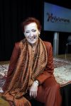 Amsterdam 13 april 2017 
Castpresentatie Huisvrouwen Bestaan Niet in vondel CS in het vondelpark. Loes Luca