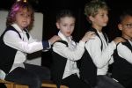 Fijnaart 21 april 2017
O'g3ne en Frans bauer geven feestje in Fijnaart voor de kinderen van de basisschool de springplank waar ze op gezeten hebben. Mariska Frans Jr Christiaan Lucas en Jan alsmede de vader en moeder van de meiden van O'g3ne zijn ook aanwezig.