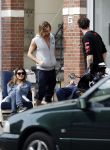 Amsterdam 31 maart 2017 
Manuel Broekman met zijn vriendin Adriana Mosk op straat in Amsterdam