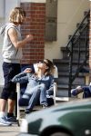 Amsterdam 31 maart 2017 
Manuel Broekman met zijn vriendin Adriana Mosk op straat in Amsterdam