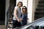 Amsterdam 31 maart 2017 
Manuel Broekman met zijn vriendin Adriana Mosk op straat in Amsterdam