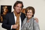 Amstelveen 13 april 2017
Opening expostie Micky Hoogendijk in het v d Togt museum door Humberto Tan. Marco Juffermans met moeder