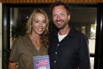 Amsterdam 13 april 2017 
Boekpresentatie Susan Smit en Marion Pauw. Marion en Susan met vriend/partner