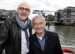 Rotterdam 9 mei 2017
Presentatie cd Joke Bruijs op een boot in Rotterdam. Mini en Maxi