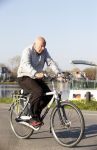 Amsterdam 6 april 2017 
Peter Plasman op de fiets langs de amstel.