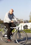 Amsterdam 6 april 2017 
Peter Plasman op de fiets langs de amstel.