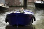 Amsterdam 13 mei 2017 
Prins Berenhard jr aan het varen in zijn waterdream sloep (boot) met zijn dochter Isabella en haar vriendinnen op de grachten van Amsterdam. Tijdens het varen regent het behoorlijk.