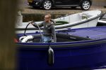 Amsterdam 13 mei 2017 
Prins Berenhard jr aan het varen in zijn waterdream sloep (boot) met zijn dochter Isabella en haar vriendinnen op de grachten van Amsterdam. Tijdens het varen regent het behoorlijk.