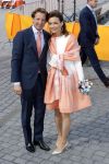 Tilburg 27 april 2017
Koningsdag in tilburg. Aanwezige leden van de koninklijke familie zijn, Koning Willem Alexander Koningin Maxima Prinses Amalia Ariane Alexia, Prins Constantijn prinses Laurentien Prins Maurits Prinses Marilene Prins Bernhard jr Prinses Annette Prins Floris Prinses Aimee Prins Pieter Christiaan en Prinses Anita. Guus Meeuwis en Gers Pardoel zingen ze toe.