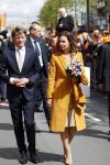 Tilburg 27 april 2017
Koningsdag in tilburg. Aanwezige leden van de koninklijke familie zijn, Koning Willem Alexander Koningin Maxima Prinses Amalia Ariane Alexia, Prins Constantijn prinses Laurentien Prins Maurits Prinses Marilene Prins Bernhard jr Prinses Annette Prins Floris Prinses Aimee Prins Pieter Christiaan en Prinses Anita. Guus Meeuwis en Gers Pardoel zingen ze toe.