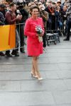 Tilburg 27 april 2017
Koningsdag in tilburg. Aanwezige leden van de koninklijke familie zijn, Koning Willem Alexander Koningin Maxima Prinses Amalia Ariane Alexia, Prins Constantijn prinses Laurentien Prins Maurits Prinses Marilene Prins Bernhard jr Prinses Annette Prins Floris Prinses Aimee Prins Pieter Christiaan en Prinses Anita. Guus Meeuwis en Gers Pardoel zingen ze toe.