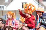 Tilburg 27 april 2017
Koningsdag in tilburg. Aanwezige leden van de koninklijke familie zijn, Koning Willem Alexander Koningin Maxima Prinses Amalia Ariane Alexia, Prins Constantijn prinses Laurentien Prins Maurits Prinses Marilene Prins Bernhard jr Prinses Annette Prins Floris Prinses Aimee Prins Pieter Christiaan en Prinses Anita. Guus Meeuwis en Gers Pardoel zingen ze toe.