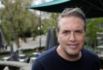 Amsterdam 13 april 2017 
Castpresentatie Huisvrouwen Bestaan Niet in vondel CS in het vondelpark. remco Veldhuis