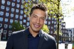 Amsterdam 8 mei 2017
Presentatie L'Homo met Douwe Bob op de cover. Linda de Mol overhandigt het eerste exemplaar.
Sjors v d Panne