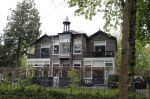 Hoorn 7 mei 2017
Sonja Bakker en Jan Reus hebben dit huis/villa gekocht in Bergen