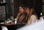 Amsterdam 28 april 2017
Stephanie Tency met vriendinnen gapend op terras