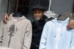 Amsterdam 12 mei 2017
Presentatie kledinglijn Sunnery James bij Four Azzuro op de pc Hooftstraat. Tony Cohen heeft samen met Sunnery collectie gemaakt.