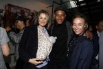 Amsterdam 12 mei 2017
Presentatie kledinglijn Sunnery James bij Four Azzuro op de pc Hooftstraat. Tony Cohen heeft samen met Sunnery collectie gemaakt. Sunnery met Lieke en Jetteke v Lexmond
