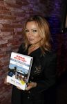 Amsterdam 13 april 2017 
Presentatie boek Dick Maas in de smet studios. Tatjana en Huub Stapel ontvangen het eerste exemplaar.