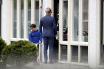 Amsterdam Uitdam 23 april 2017
Thijs Romer en zijn vriendin Igone de Jongh ( en haar zoontje) gaan naar het huis van Katja Schuurman om de verjaardag van Semmie te vieren