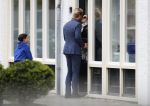 Amsterdam Uitdam 23 april 2017
Thijs Romer en zijn vriendin Igone de Jongh ( en haar zoontje) gaan naar het huis van Katja Schuurman om de verjaardag van Semmie te vieren