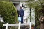 Amsterdam Uitdam 23 april 2017
Thijs Romer en zijn vriendin Igone de Jongh ( en haar zoontje) gaan naar het huis van Katja Schuurman om de verjaardag van Semmie te vieren