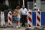 Amsterdam 13 mei 2017  
Tom Egbers en Janke Dekker wandelend en op terras in Amsterdam zuid.